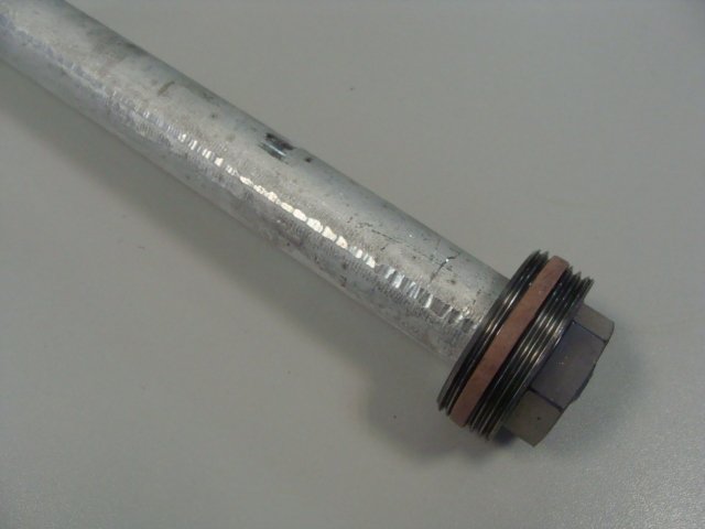 Магниевый анод G1 1/2" D26x550 мм 87185713500 (8735100870)